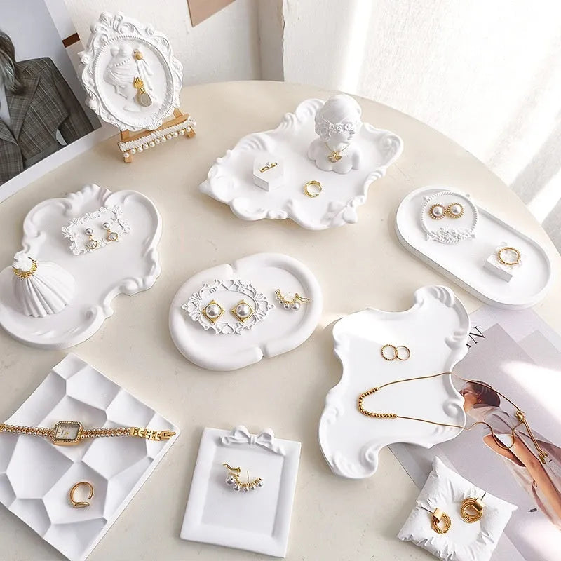 European-style Baroque gypsum jewellery display plate with ornamental detailing, available in tray, bow board, and wing plate sizes