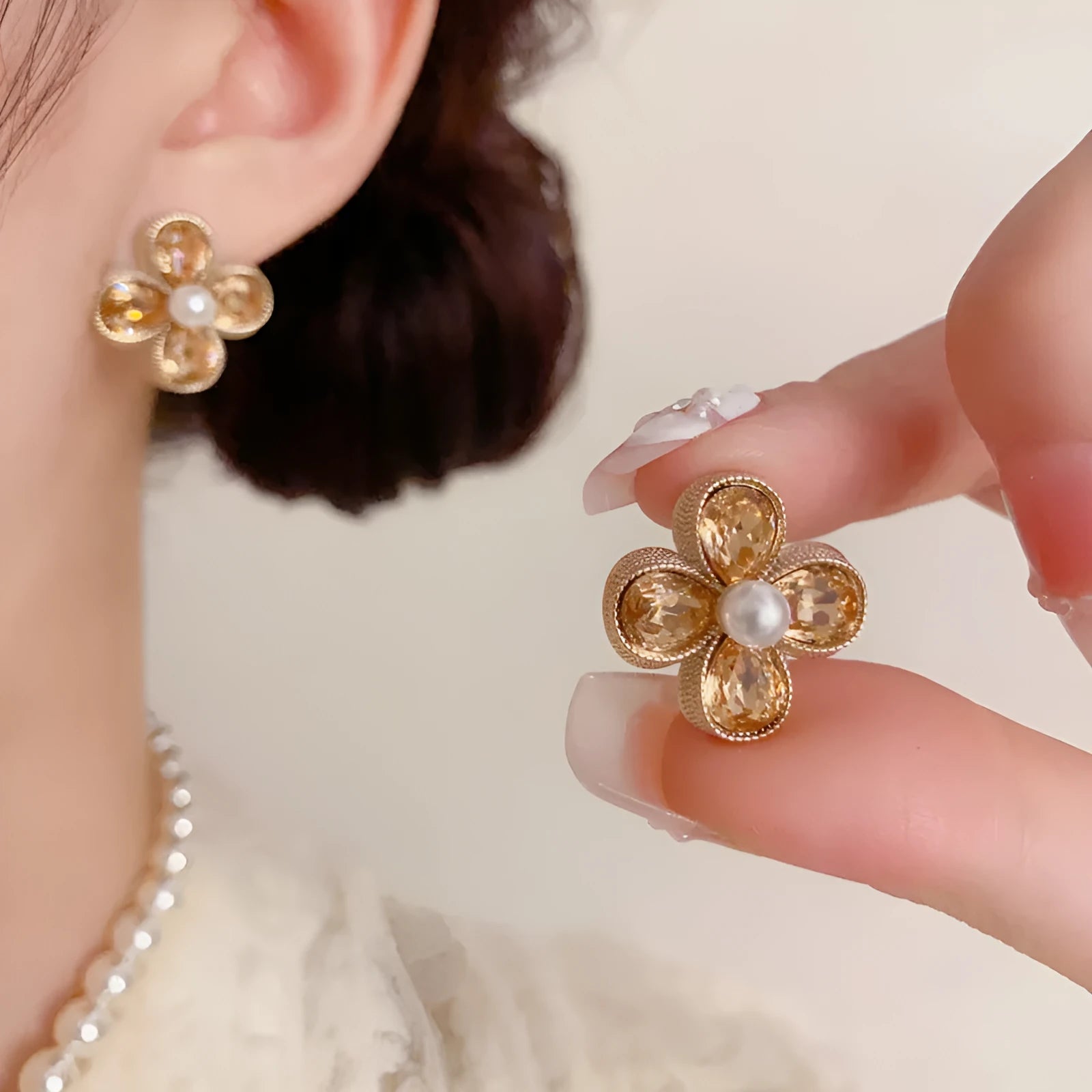 Coffee colour rhinestone pearl petal stud earrings with real gold plating on copper base