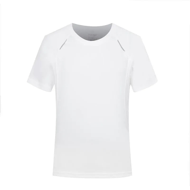 Slim fit quick-drying T-shirt in polyester viscose blend fabric with round neck and short sleeves
