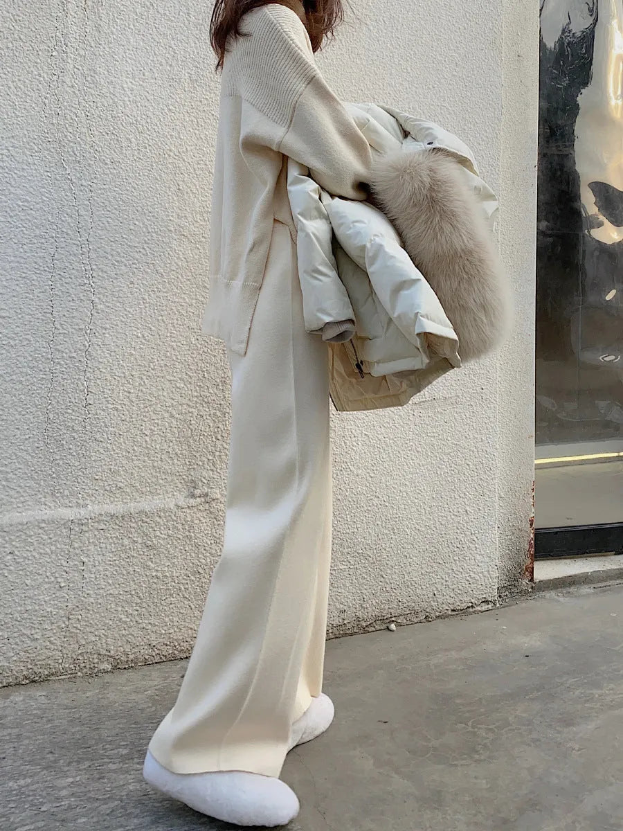 Women's thick knitted wide-leg winter trousers in straight-leg style with elastic high waist