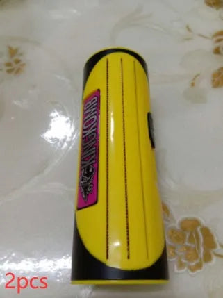 Pet comb with stainless steel teeth and red ABS handle for grooming dogs and cats.