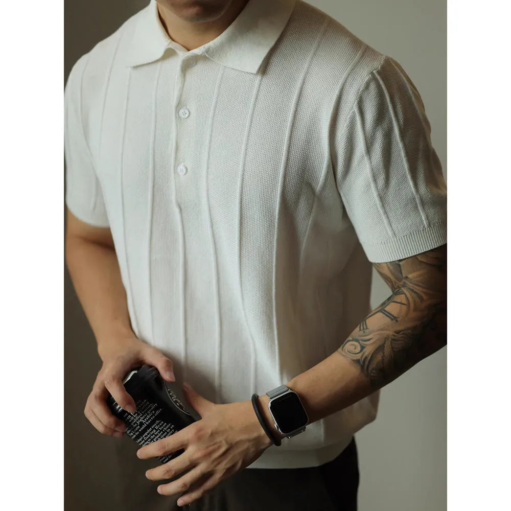 Men's basic solid colour polyester T-shirt in black and white with loose fit styling