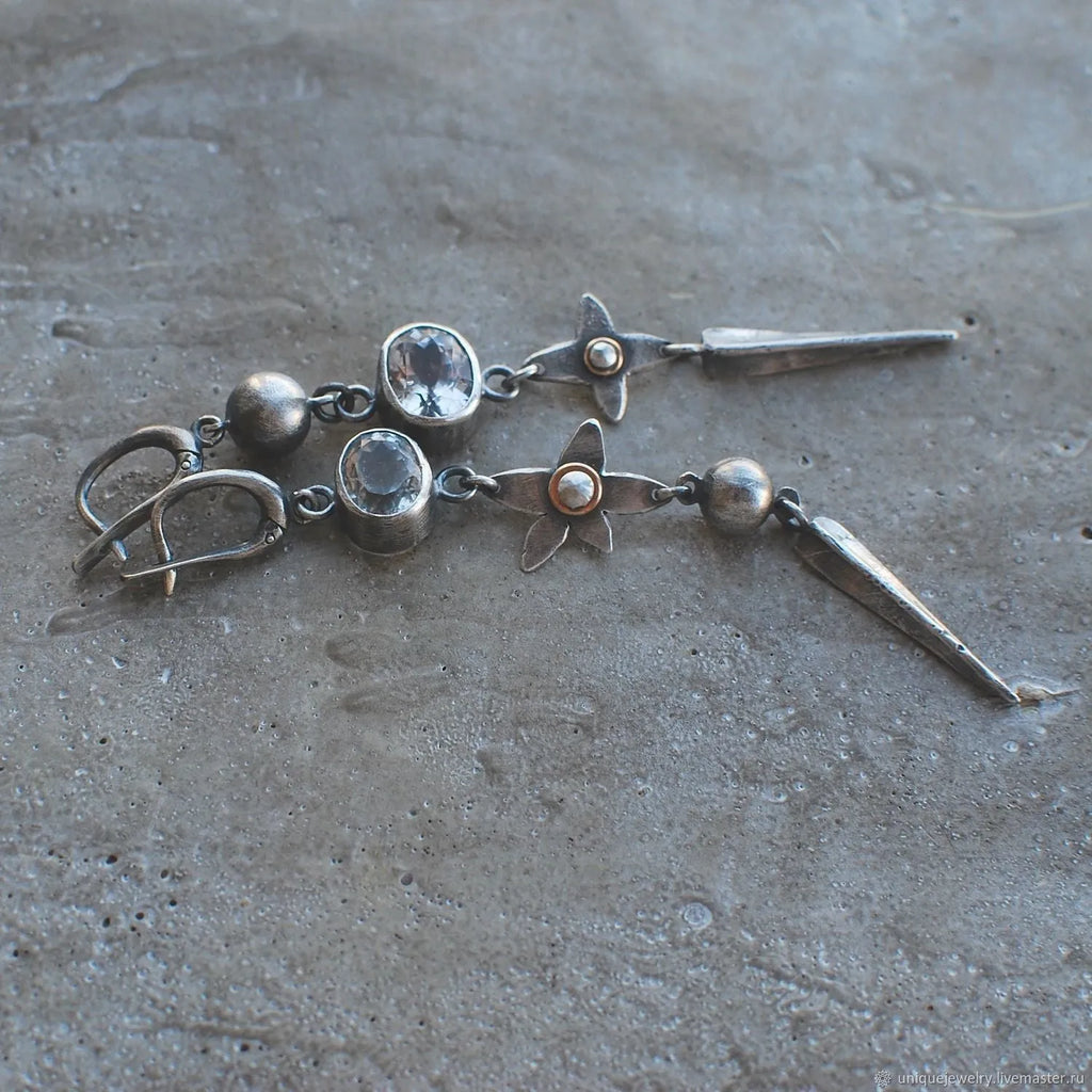 Hesheng geometric pendant earrings in antique silver with XINGX rhinestone design