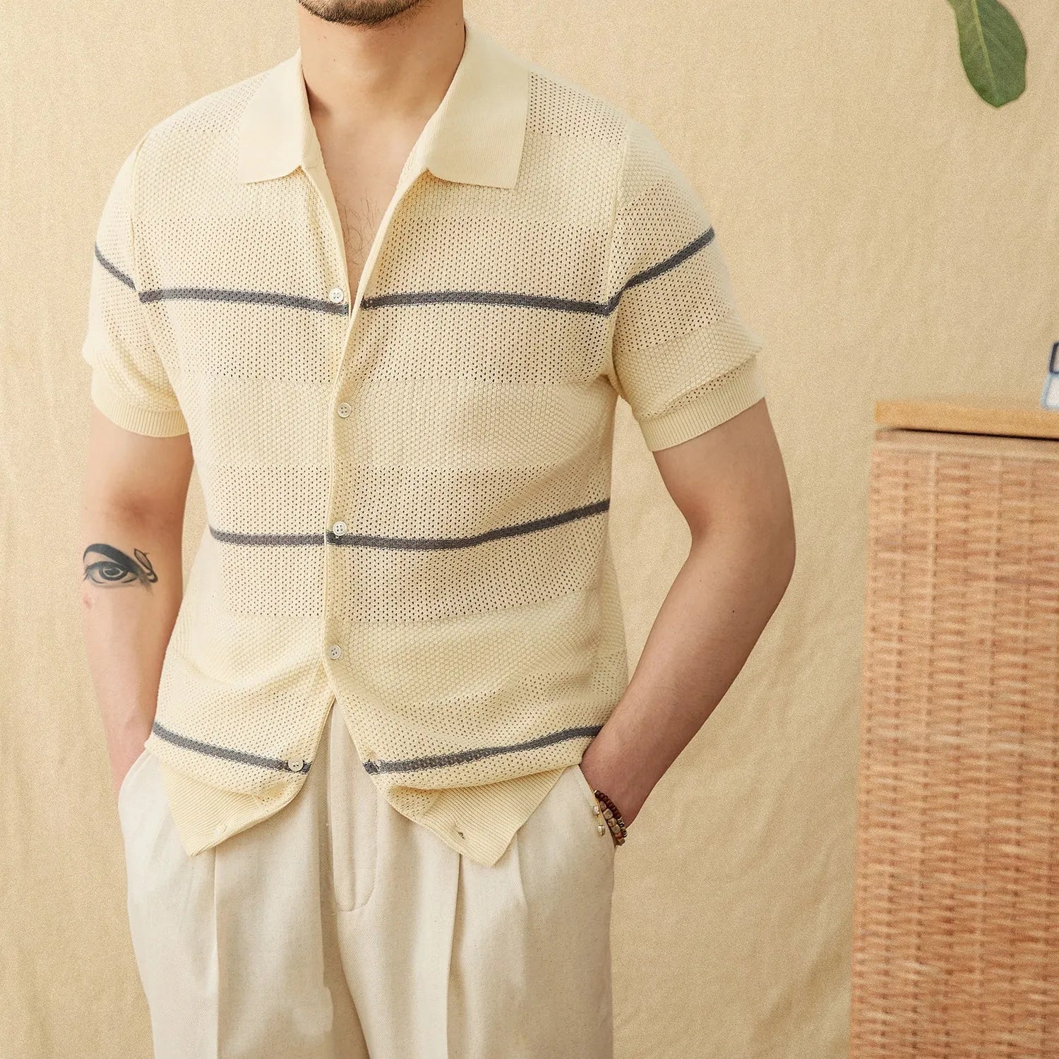 Camel coloured lapel cardigan with short sleeves and knitted cotton linen fabric