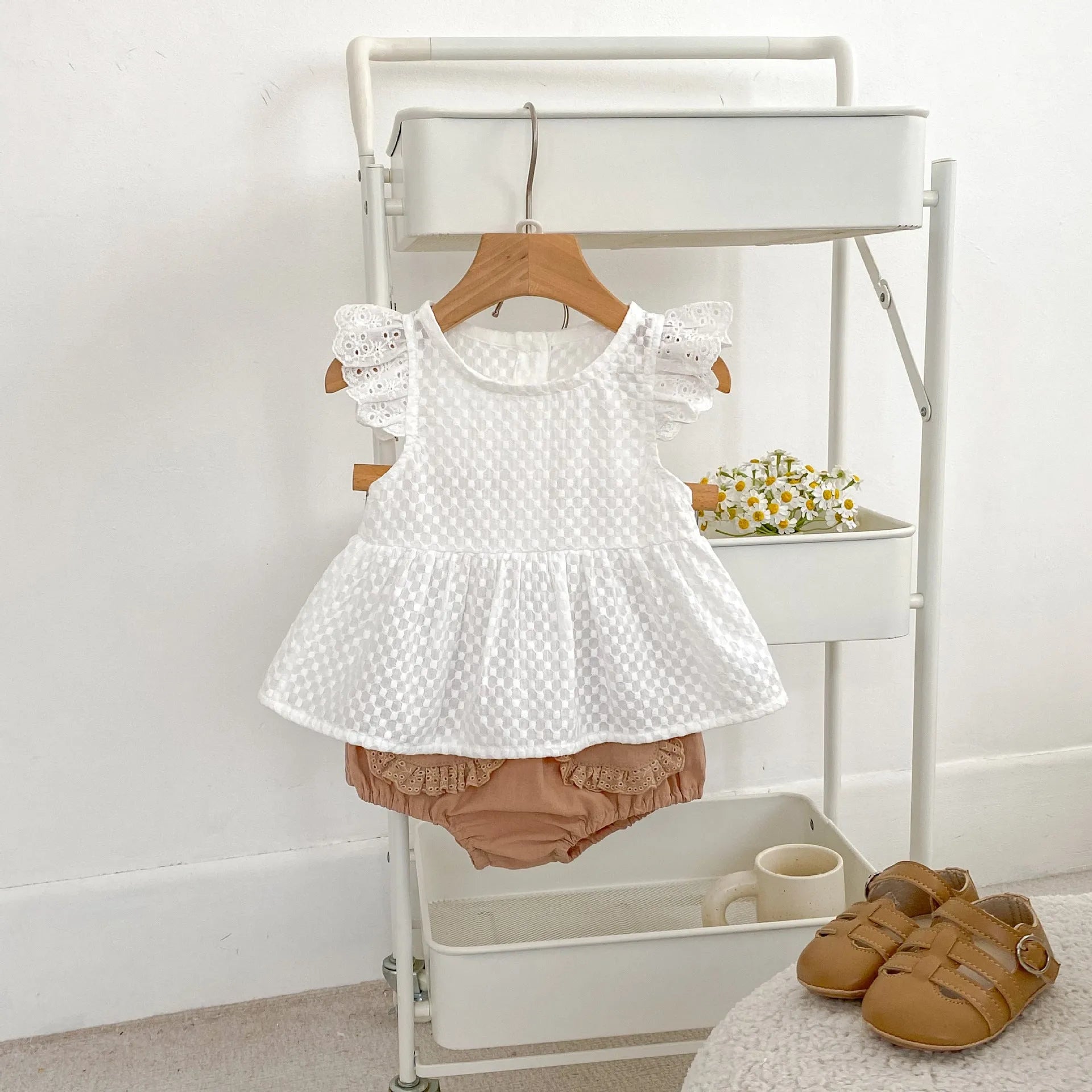 Baby girl flying sleeve top and bloomer shorts two-piece cotton set in creamy white with lace trim