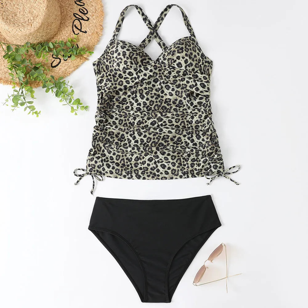 Women's high-waisted solid colour nylon swimsuit briefs in slimming fit.