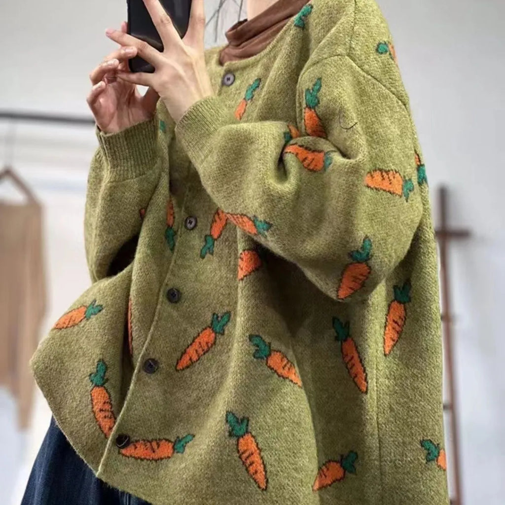 Round neck cardigan sweater with artistic colour print contrast and loose fit design