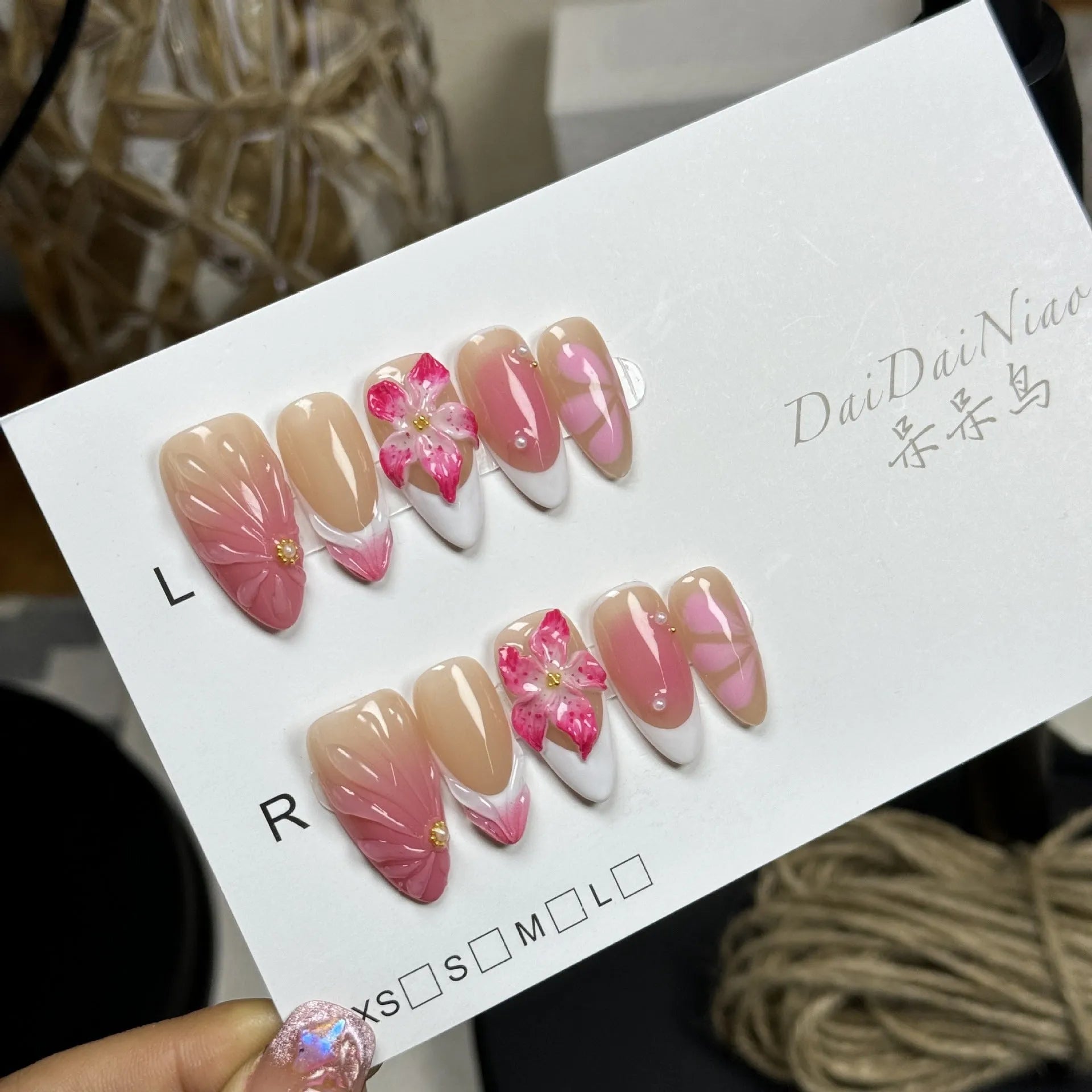 French style lily fluid ice flower three-dimensional false nails with almond shape in plastic wearable armour set