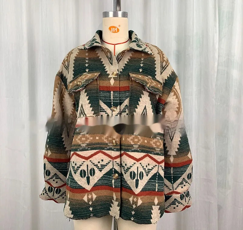 Women's loose-fit retro jacket with Aztec print in army green, made from woolen fabric with long sleeves.