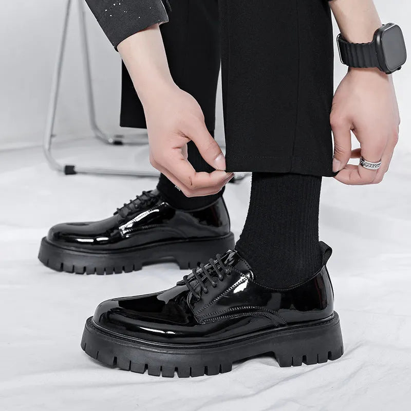 Plus size men's black shiny PU leather round toe low top business shoes with sewing thread detail