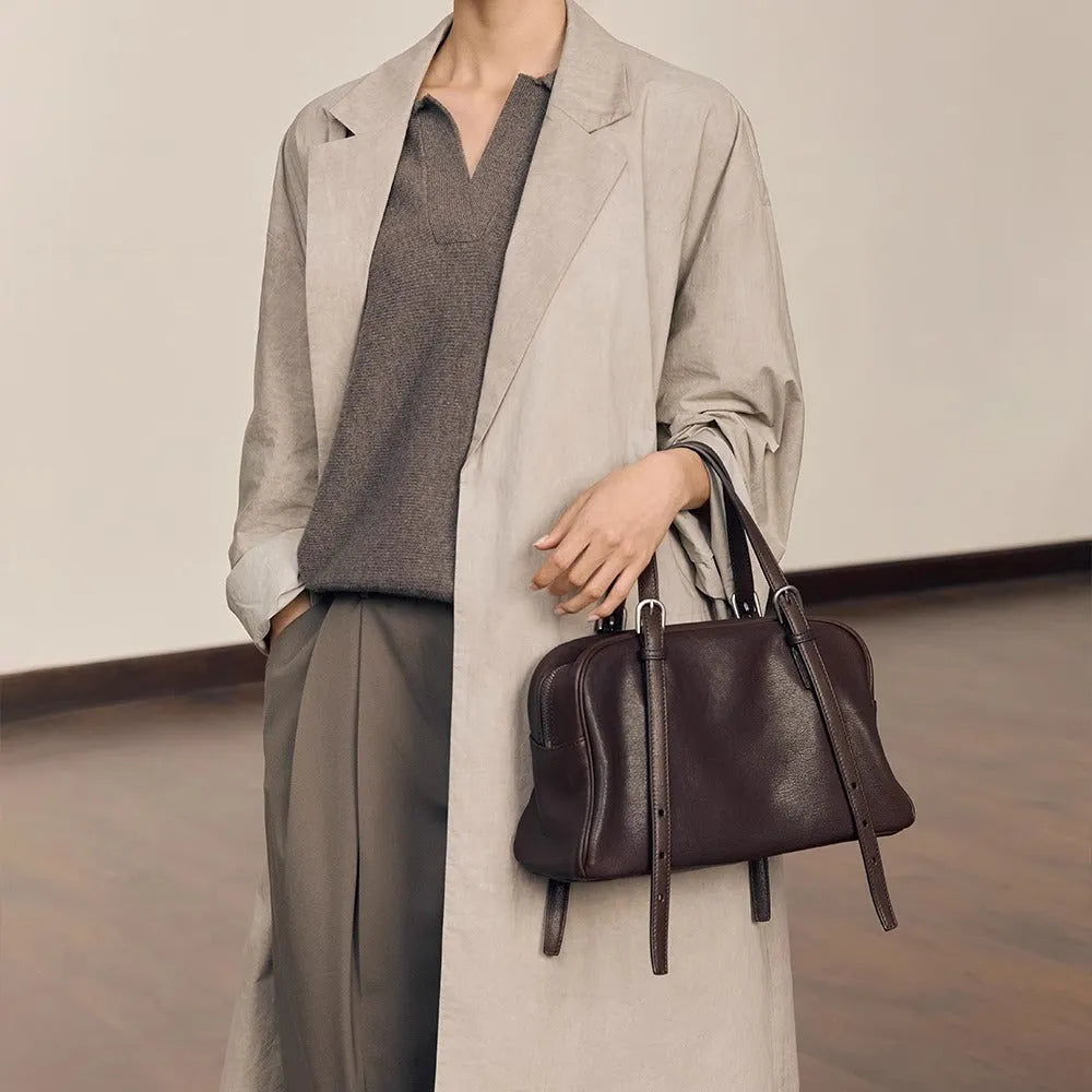 Women's black genuine leather retro shoulder bag with horizontal square design and double straps