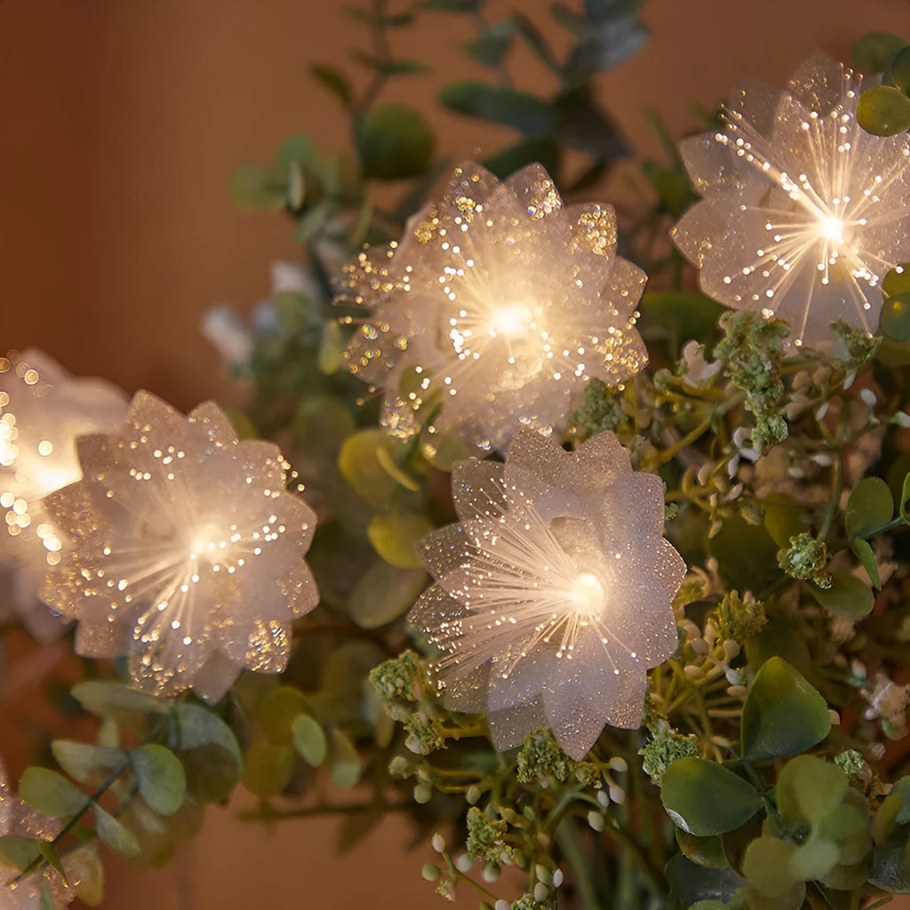 LED optical fibre flower light string with 20 warm white lamp beads on battery box, suitable for wedding and party decoration
