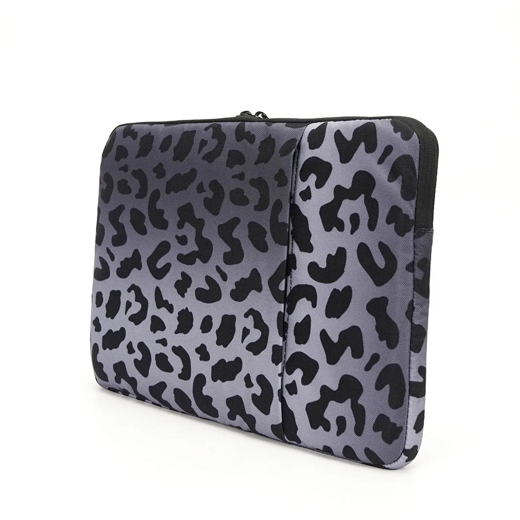 Leopard print laptop sleeve for 13-inch and 15.6-inch computers with anti-shock flannel lining