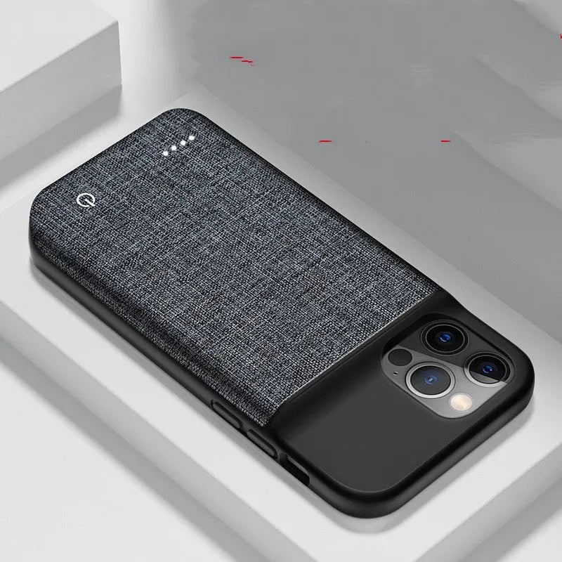 Black oxford cloth wireless power bank phone case for iPhone 11 to 13 series measuring 167x70x18mm