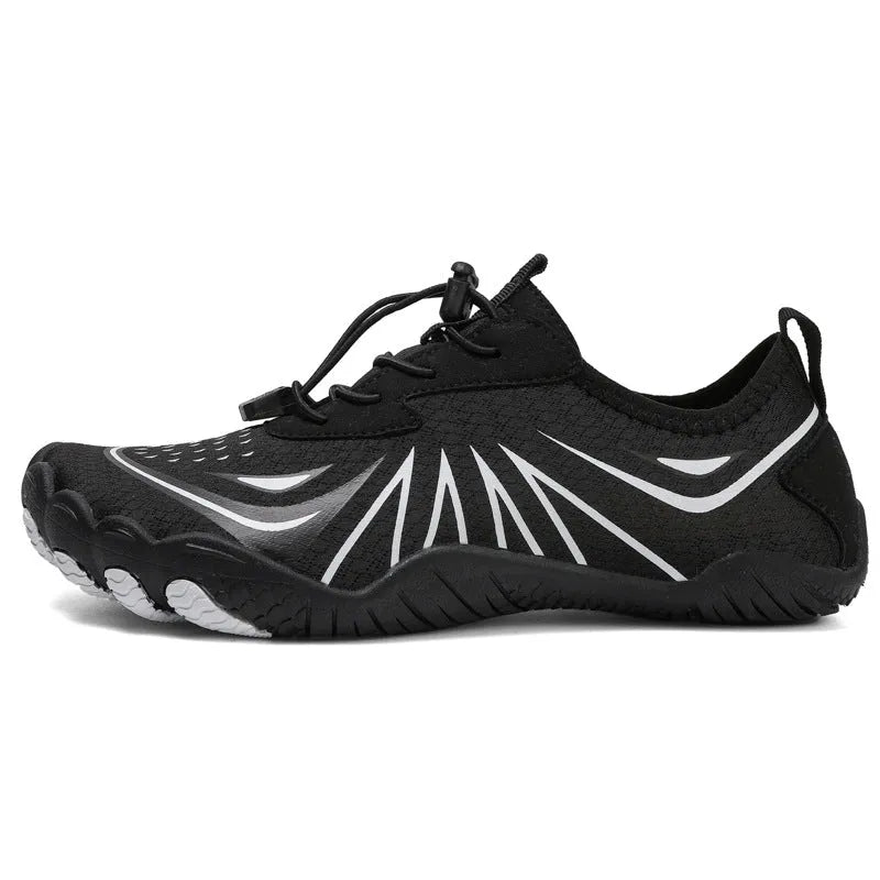 Breathable non-slip quick-drying hiking shoes in black and white with Lycra fabric upper