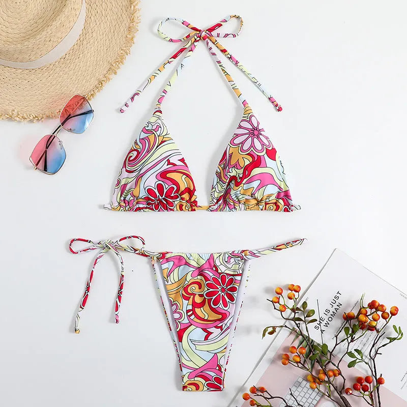Women's printed triangle bikini with separate top and bottom in multicolour pattern