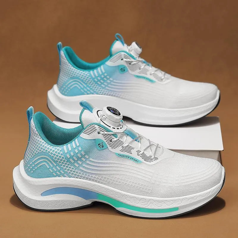 Men's low-top mesh sneaker with rotating buckle closure in black and blue colour combination