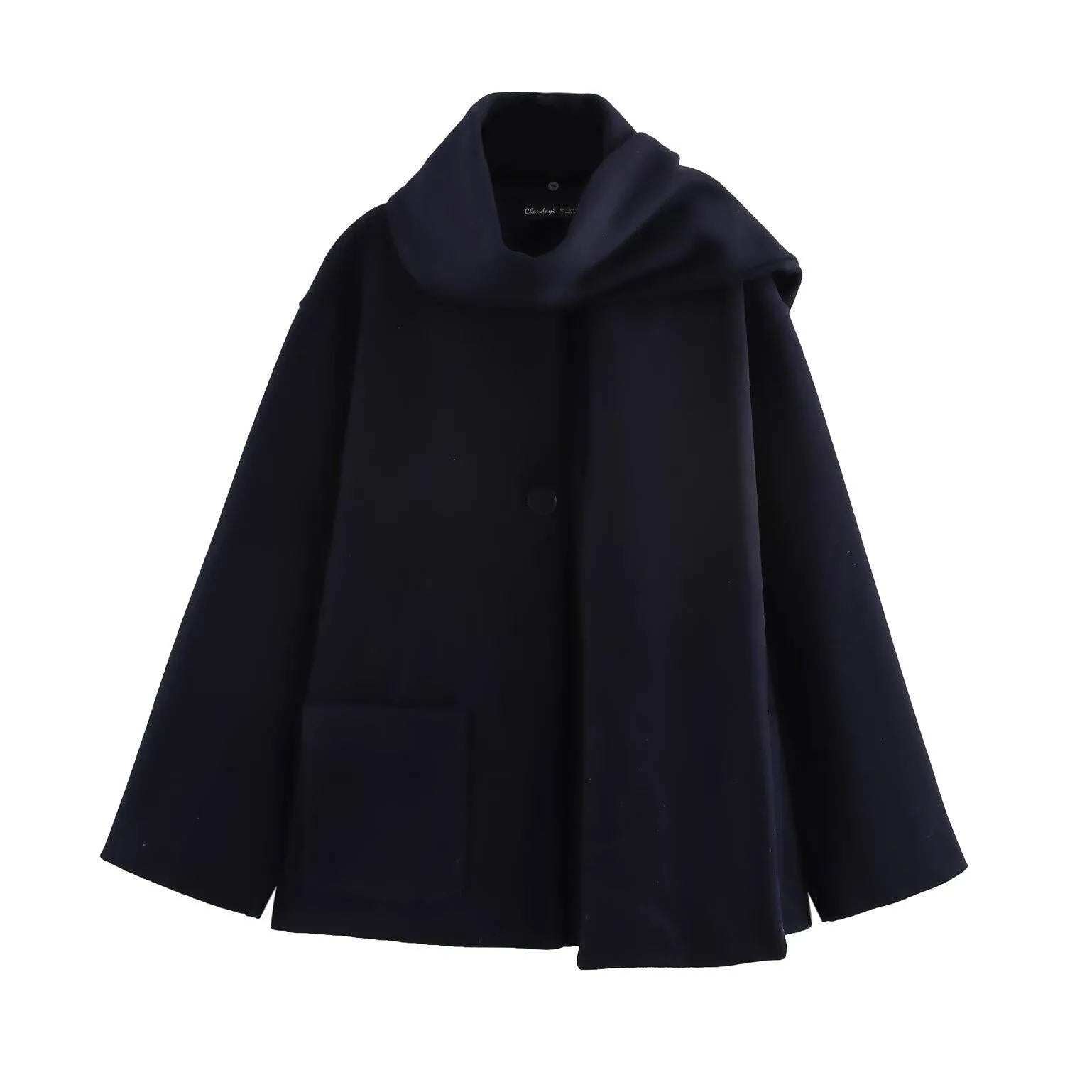 Women's winter coat with artificial fur collar in street fashion style with side pockets