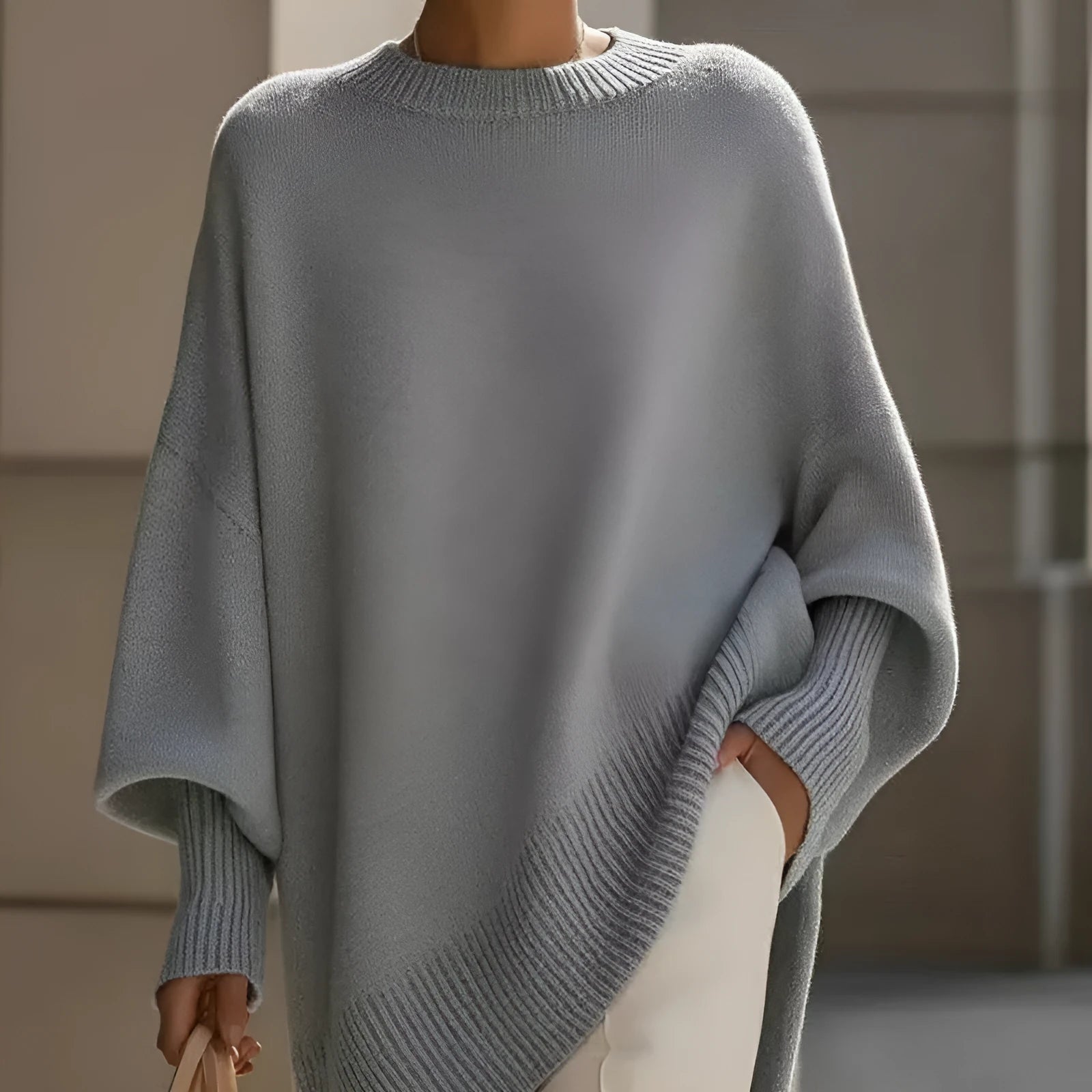 Thick round neck women's loose pullover sweater in light gray with core-spun yarn and polyester fabric