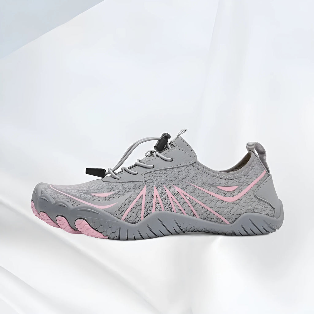 Breathable non-slip quick-drying hiking shoes in black and white with Lycra fabric upper