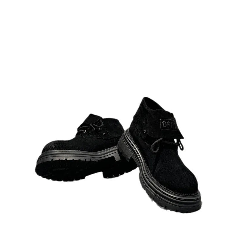 Retro distressed worker boots in cow suede with thick soles and low tube sock length