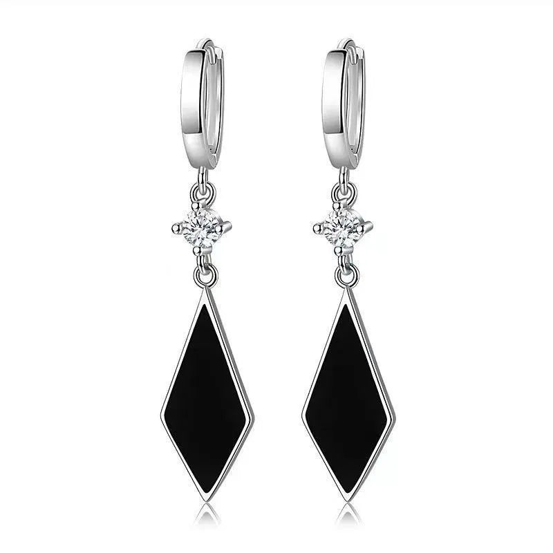 Vintage silver geometric diamond clip-on earrings with zinc alloy construction