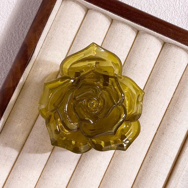 Retro three-dimensional rose grip camellia back head half tie hairpin for women in 6cm size
