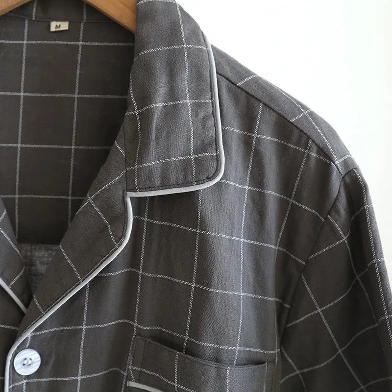 Men's single-line plaid cotton pajama set with short sleeves and trousers in gray colour
