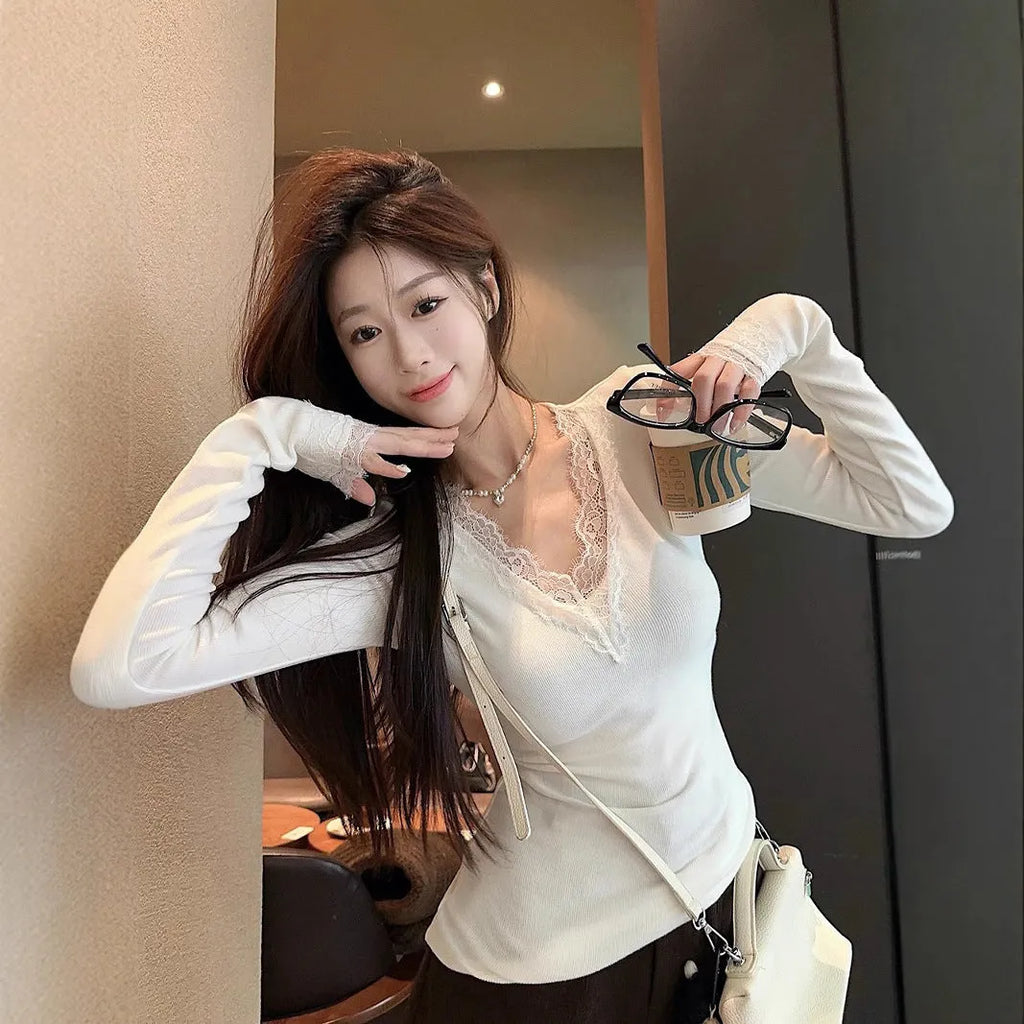 White V-neck Dralon lace stitching brushed long sleeve top for women, slim fit knitted polyester