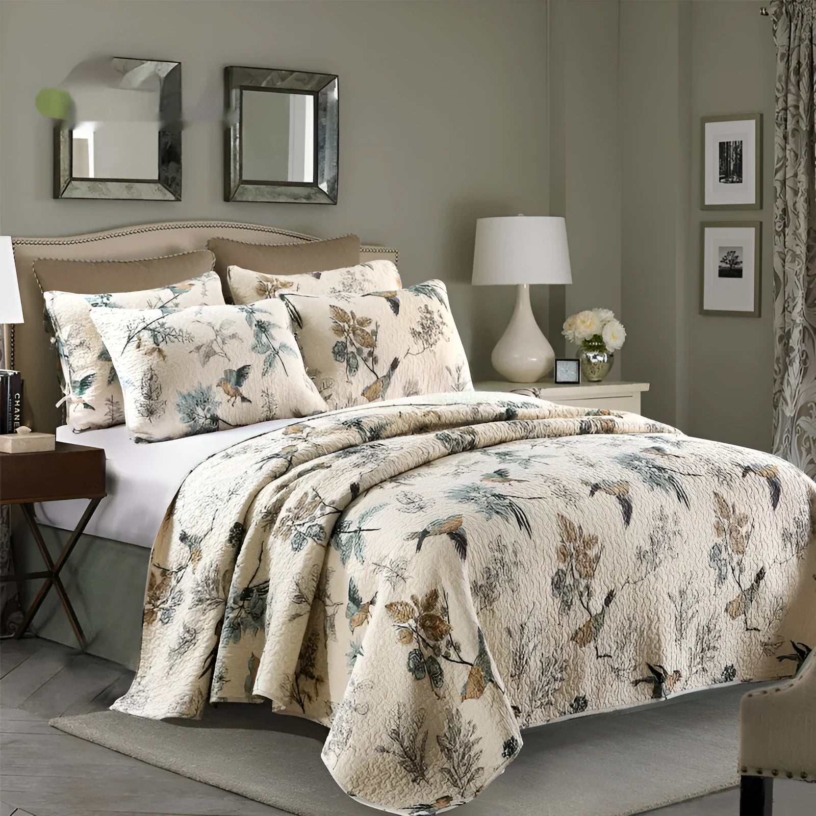 Quilted cotton bed cover three-piece set with decorative pattern on 1.5-1.8m bed