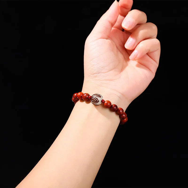 Red rosewood and gray jade Bodhi Lotus bracelet with 8mm beads in geometric design