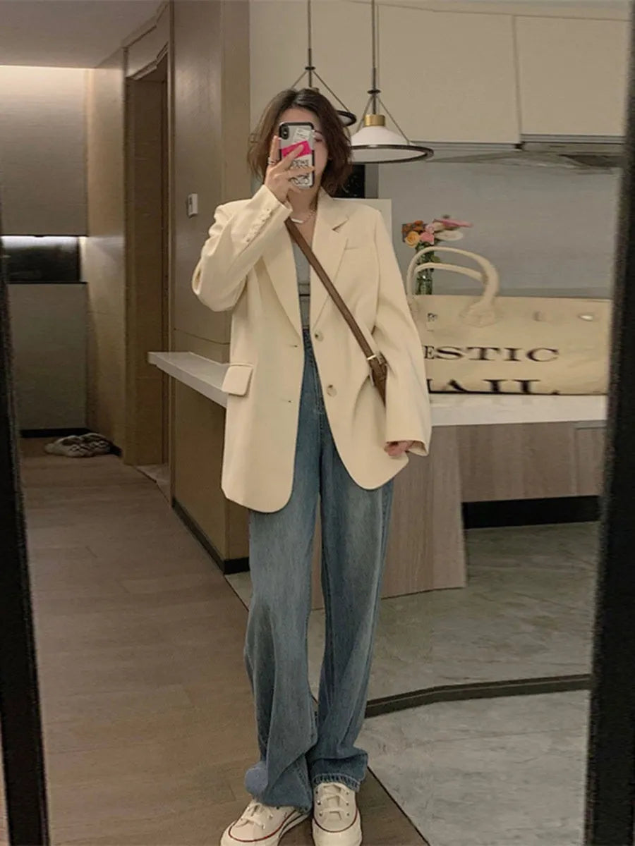Korean style solid colour suit jacket with front pockets available in three colours
