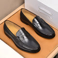 Men's first layer cowhide casual leather shoes in black with flat heel and lace-up design