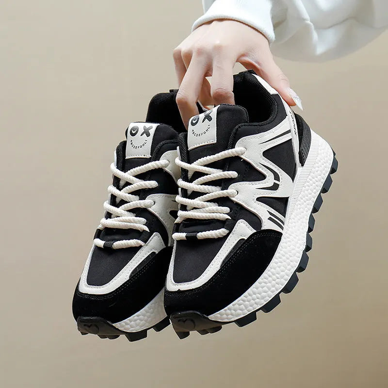 Women's platform casual shoes in black with lace-up front and round toe design