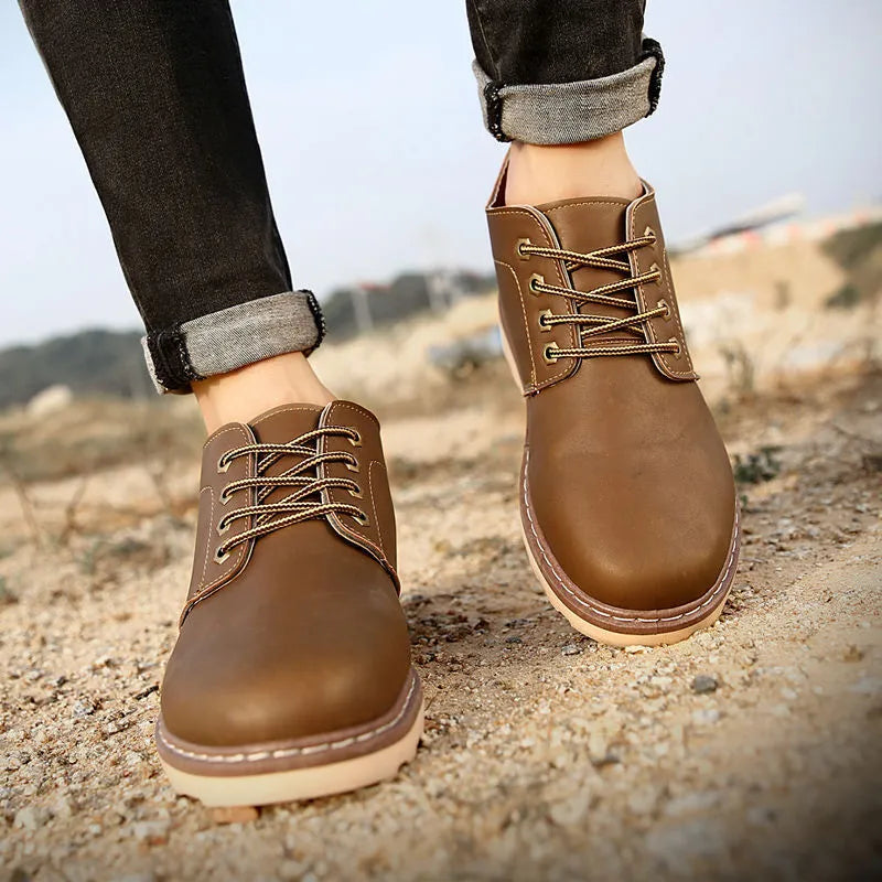 Men's mid-top British leather style boots with waterproof PU upper and rubber soles