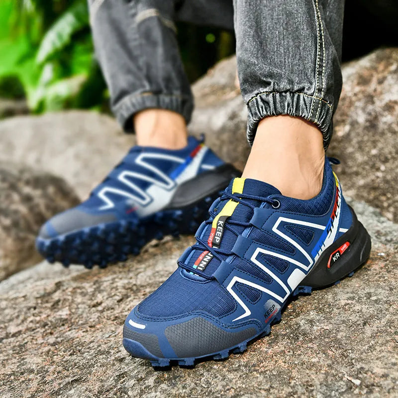 Men's plus size casual shoes in synthetic leather with mesh lining and rubber sole.
