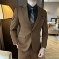 Men's slim fit business formal jacket in a chemical fibre blend, available in dark green.