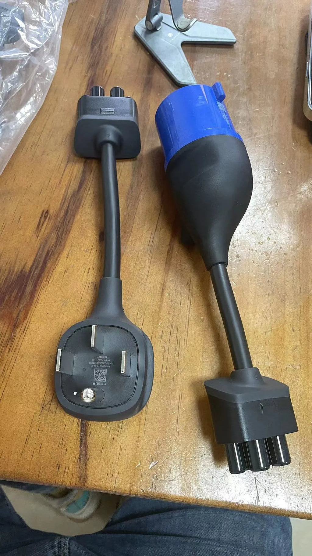 American standard adapter cable with car charger conversion wire showing 3.5mm diameter