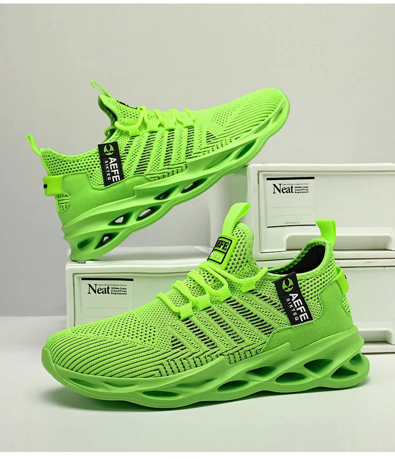 Men's black mesh casual running shoes with cross straps and round toe on a white background