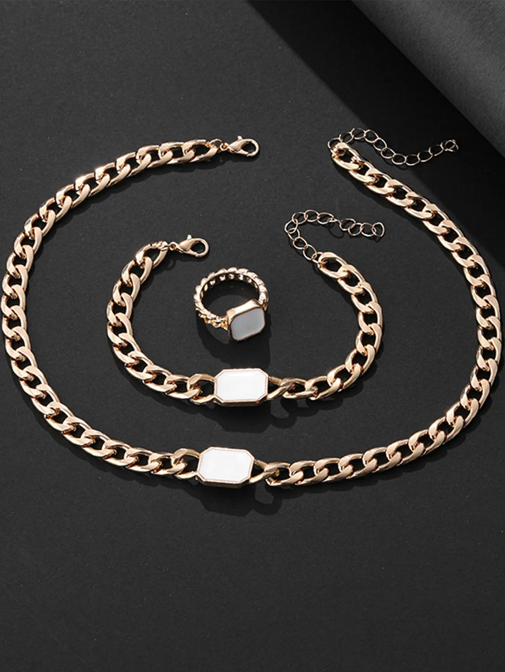 Geometric square chain jewellery set with necklace bracelet and ring in black electroplated alloy