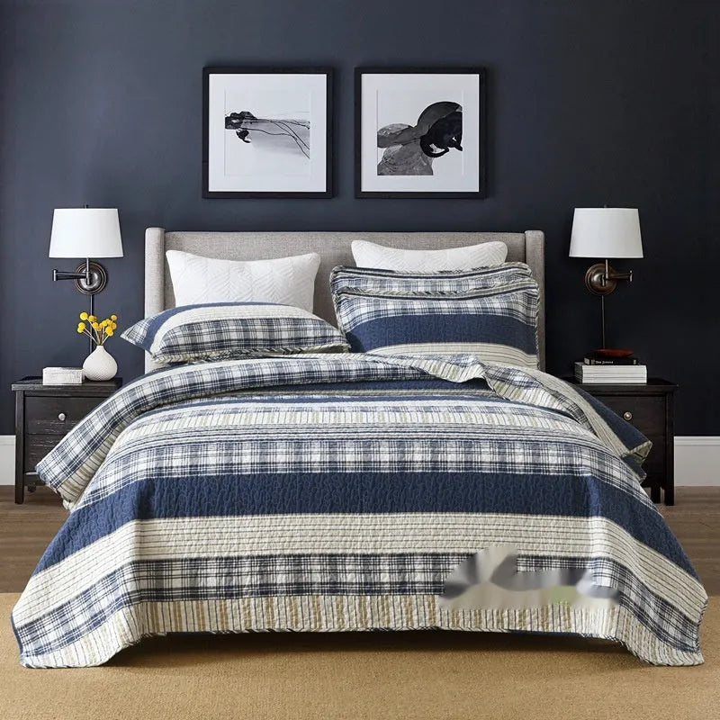 Quilted cotton bed cover three-piece set with decorative pattern on 1.5-1.8m bed