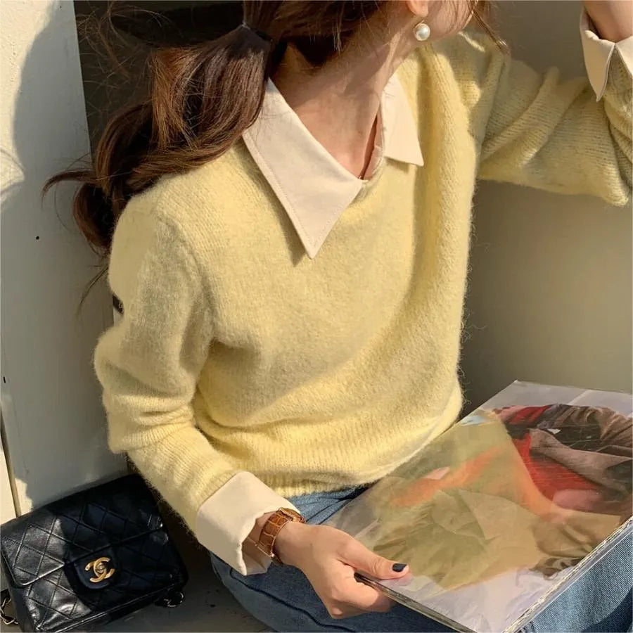 Women's knitwear top with contrast lapels in loose free size fit