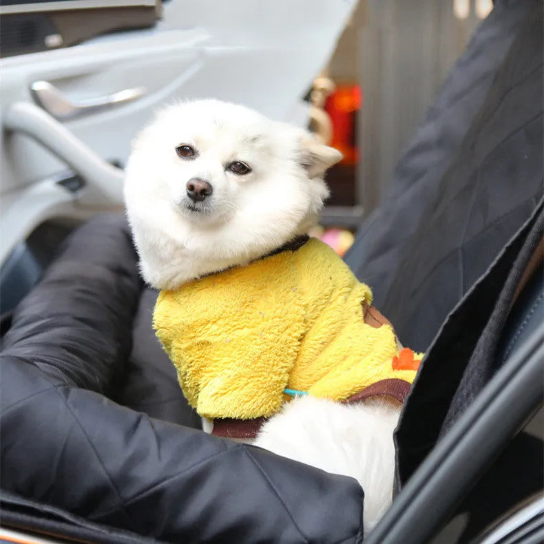 Rear car dog bed made of Oxford cloth in black, measuring 127x35x55 cm, placed on a car back seat