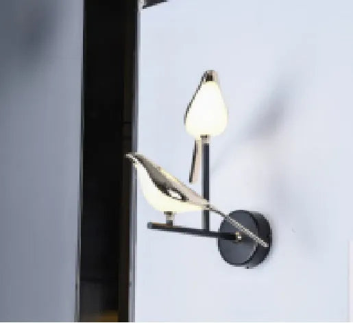 Modern aluminium alloy ceiling light with iron chandelier framework and adjustable height feature