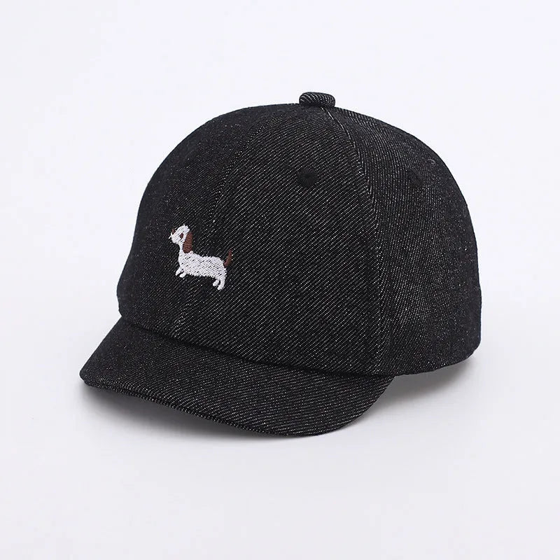 Denim puppy baseball cap for babies with 48cm head circumference in light blue