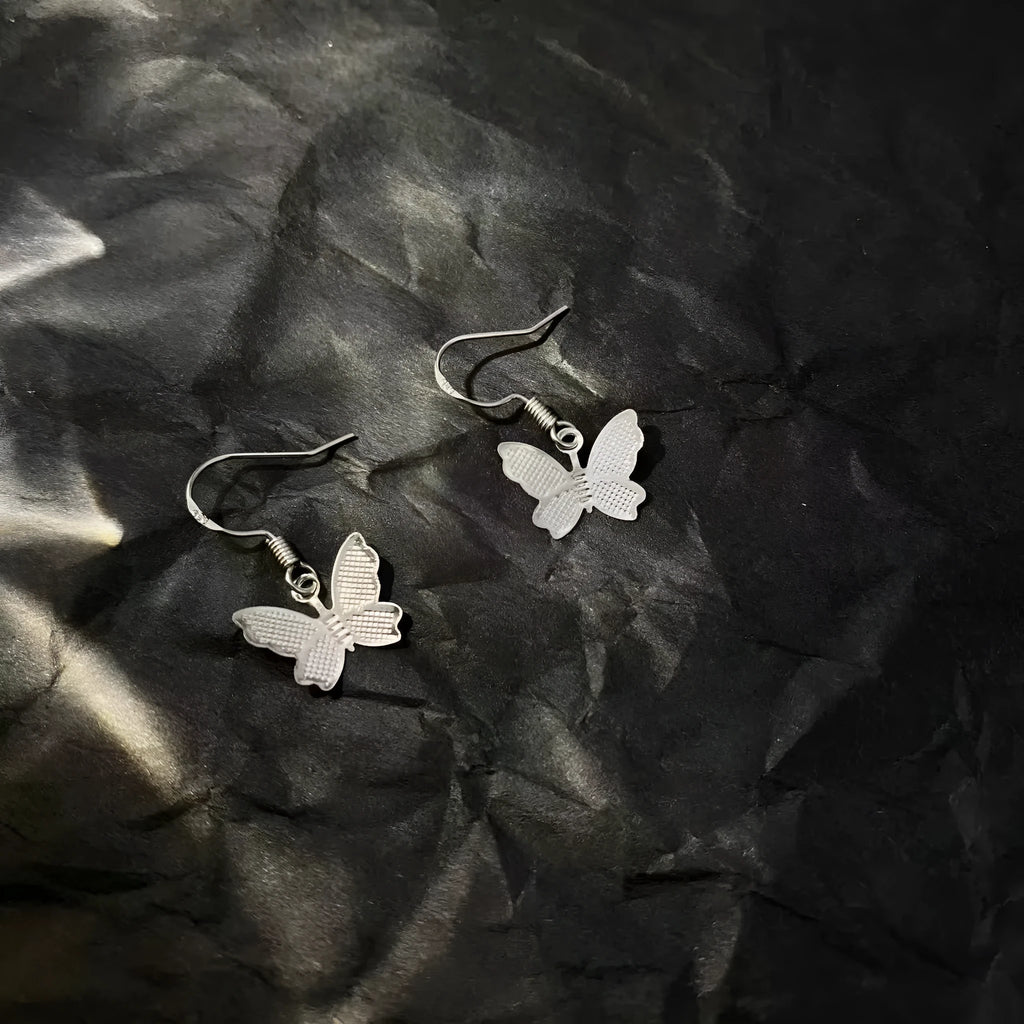 Women's alloy butterfly earrings with electroplating finish, butterfly motif, fashion OL style, butterfly earrings colour