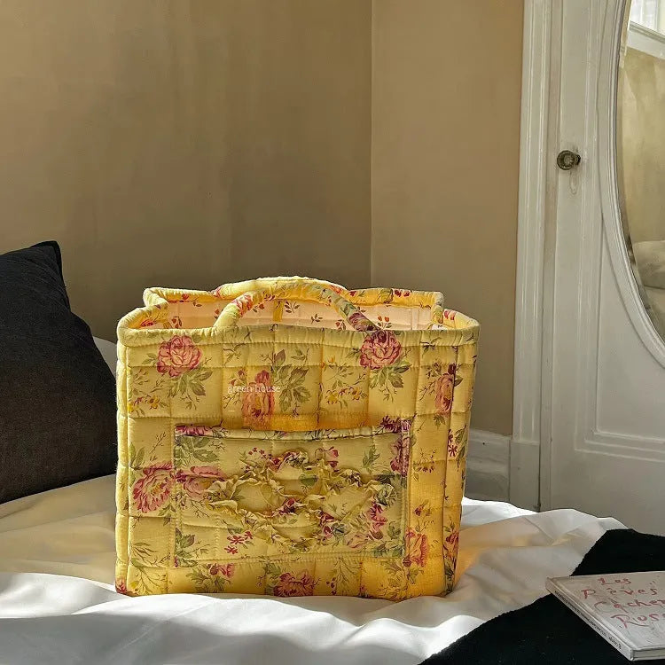 Cotton and linen pastoral floral patchwork storage basket with 14L capacity, 27x32.5cm dimensions, 26cm height, sealing lid, multiple colour options