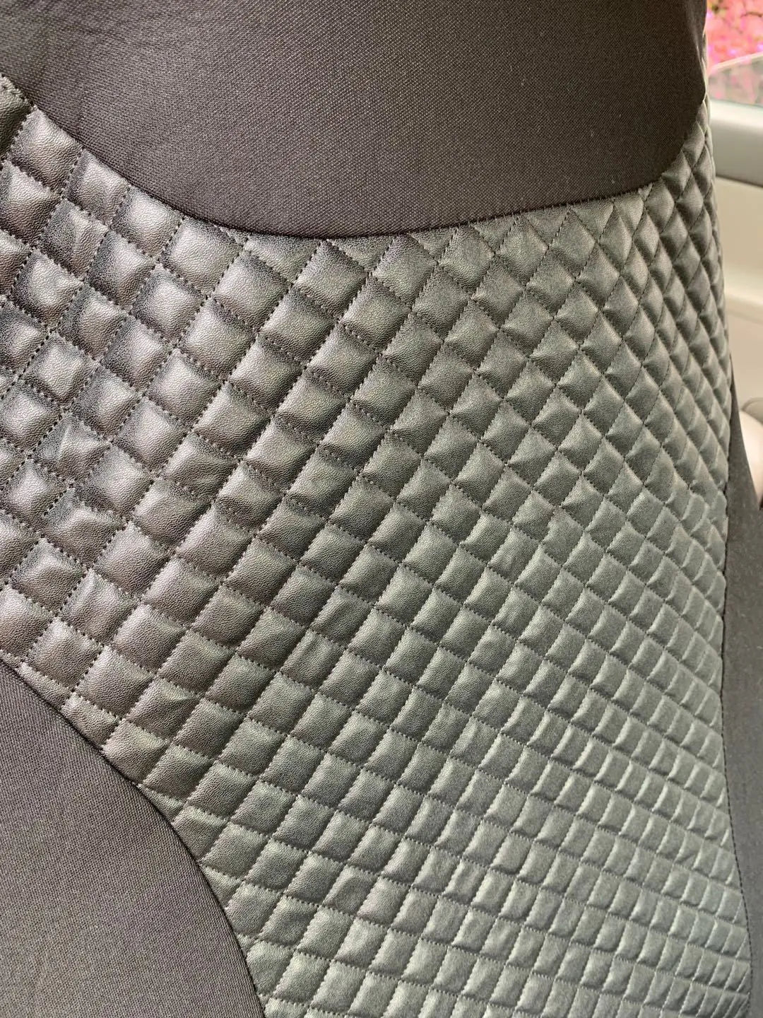 Black quilted universal car seat covers made from PU and polyester fabric with sponge composite