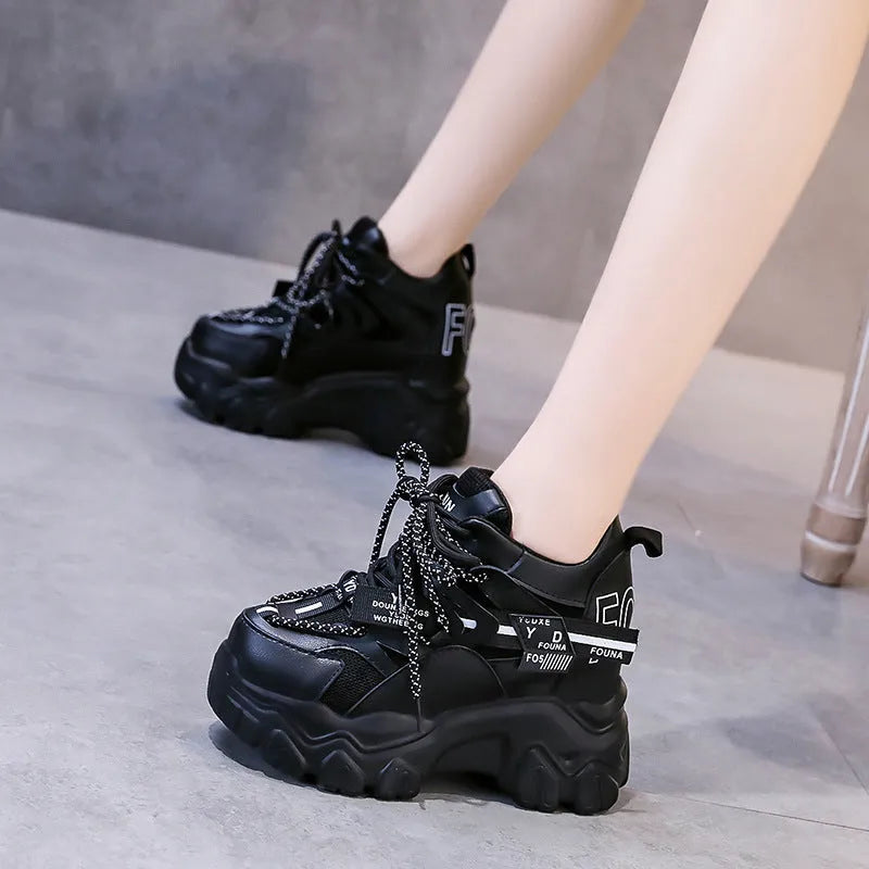 White women's mesh platform sports shoes with cross strap and a 6-8cm rubber sole.