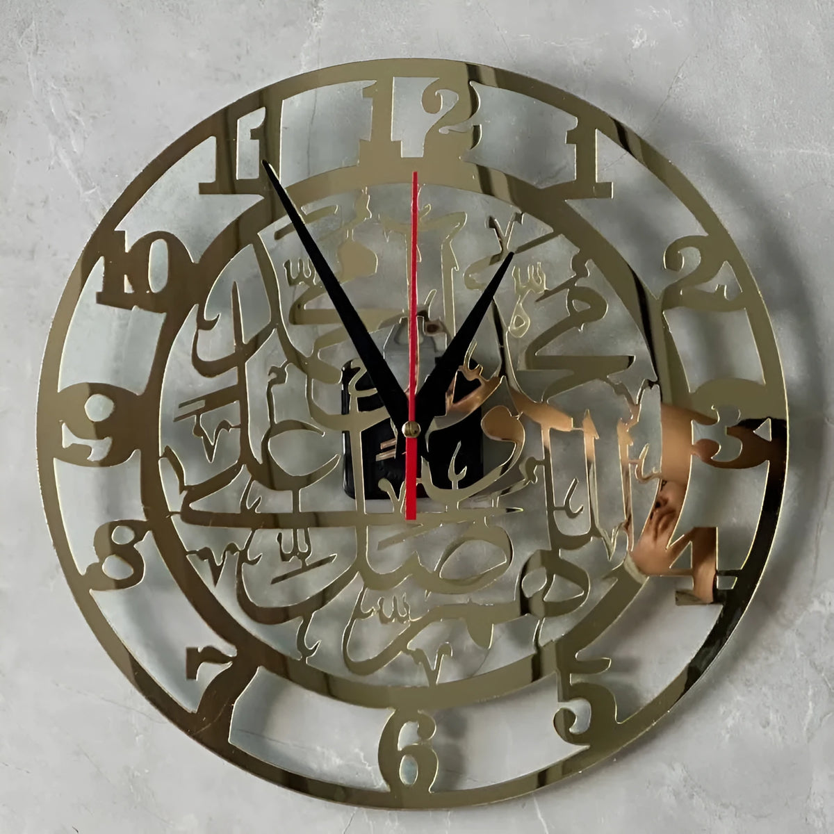 Acrylic black and gold Aven wall clock, 30cm diameter, Mediterranean style, for living room or office